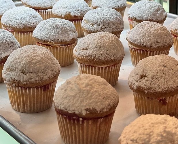 How Reliable Cake Delivery Builds A Loyal Customer Base
